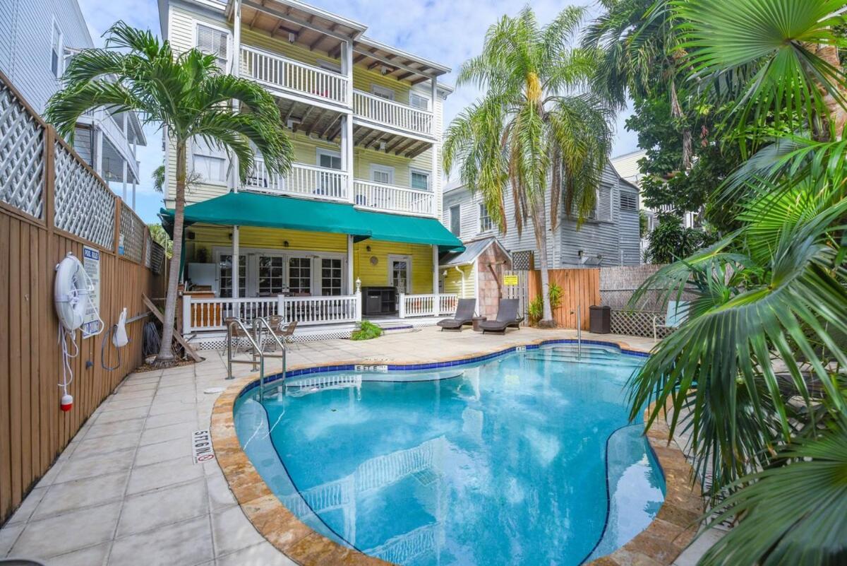 Curry House - Pool, King Bed & Balcony! Room 7 Key West Bagian luar foto