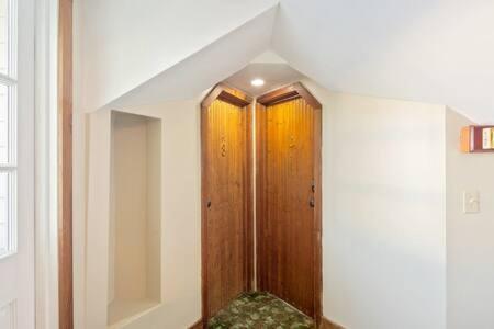 Curry House - Pool, King Bed & Balcony! Room 7 Key West Bagian luar foto