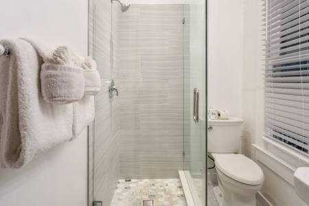 Curry House - Pool, King Bed & Balcony! Room 7 Key West Bagian luar foto